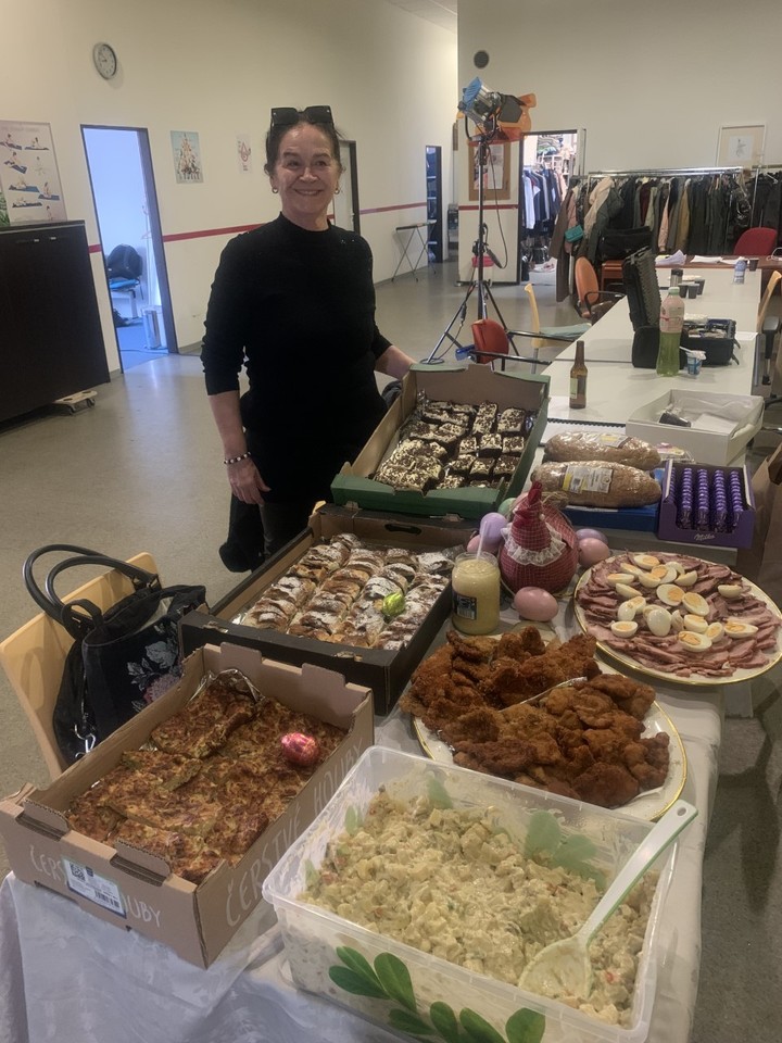 Hana Gregorova - velkonocna hostina